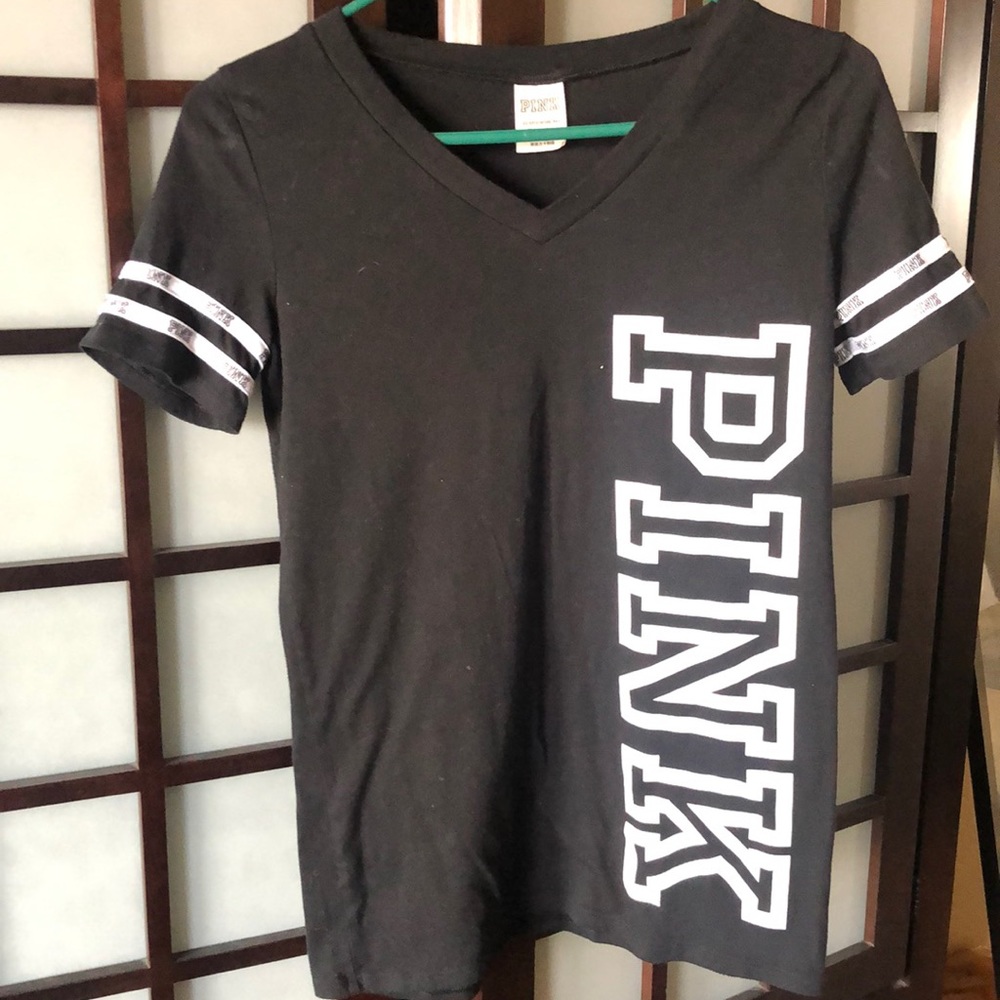 VS Pink T-shirt